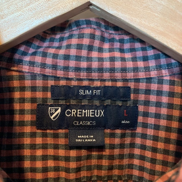 Button down - Picture 2 of 2